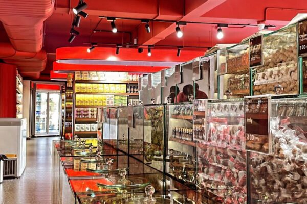 Jaffah Dates & Nuts - Luxury Fitout Services | Bima Fitouts – UAE & India | Premium Interiors for Corporate, Banking & Educational Spaces4